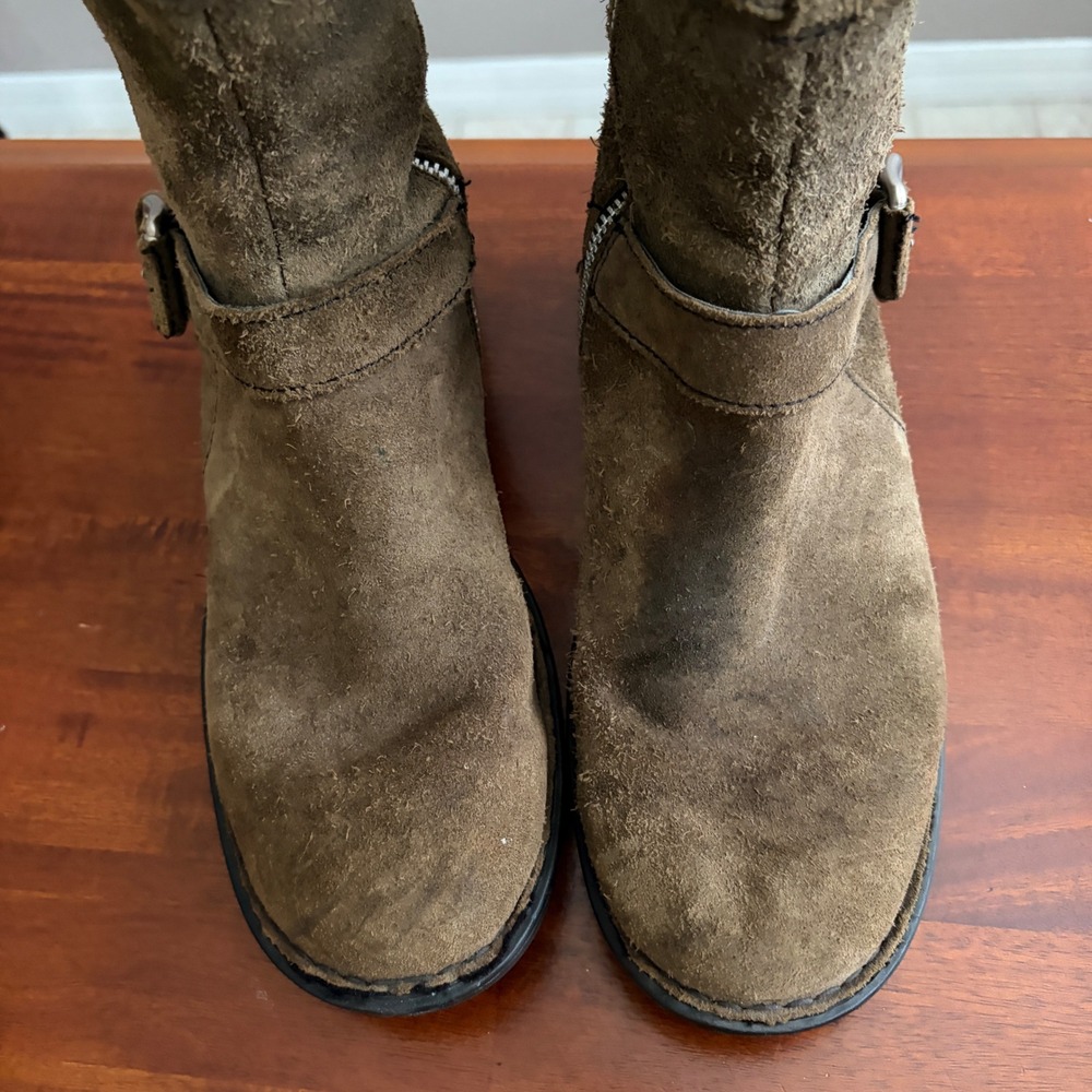 Born Tessa Brown Tan Suede Leather Triple Buckle Biker Moto Distressed Boots 9.5 - Picture 3 of 10
